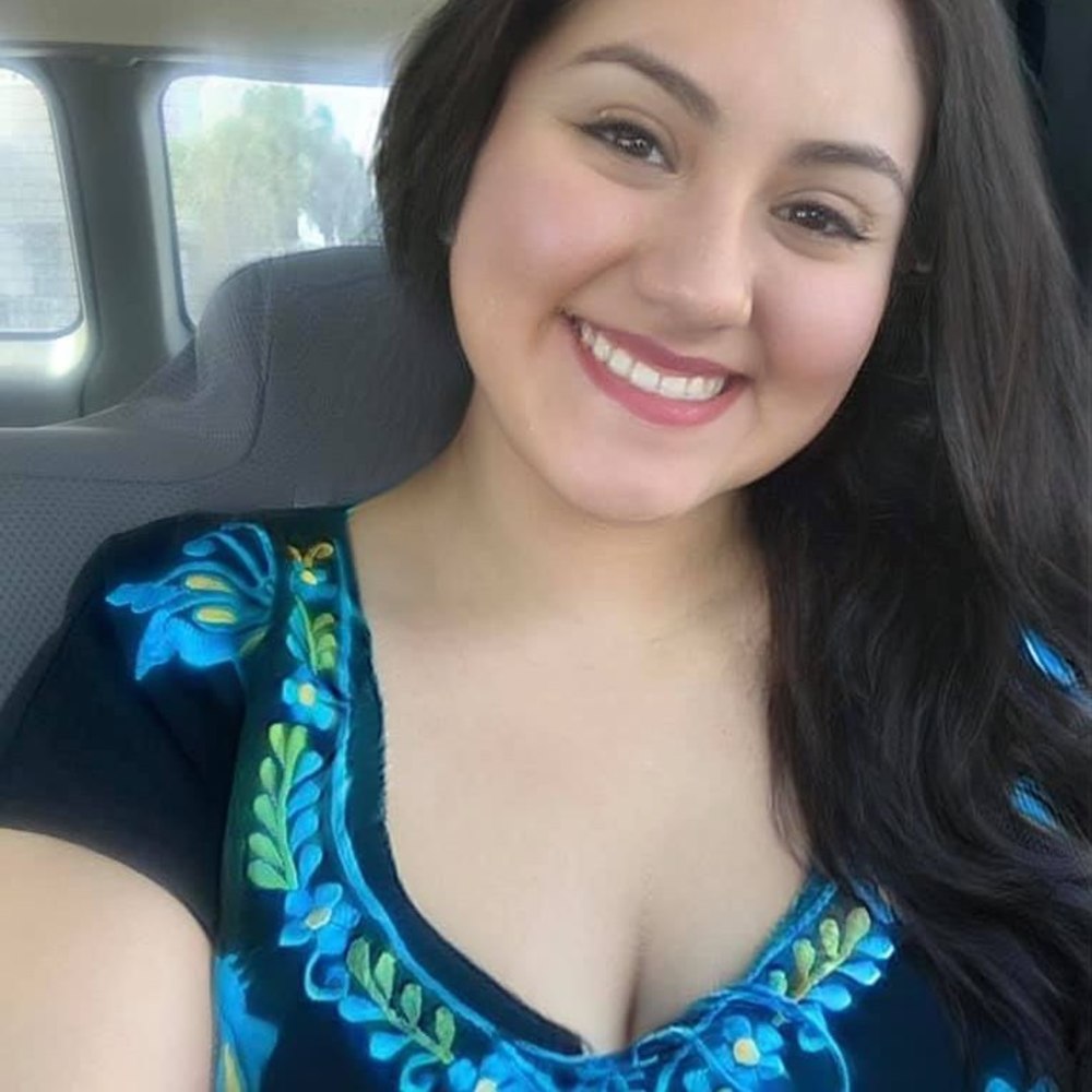 Meet your Posher, Valeria